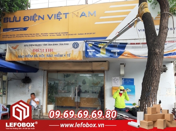 Bưu điện quận Tân Phú