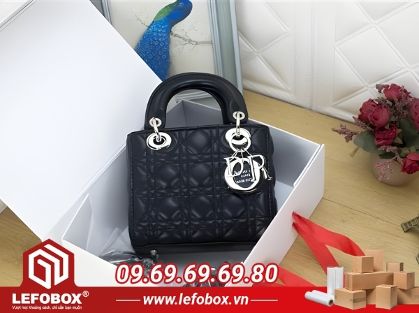 Chọn hộp carton theo phân khúc thương hiệu túi xách