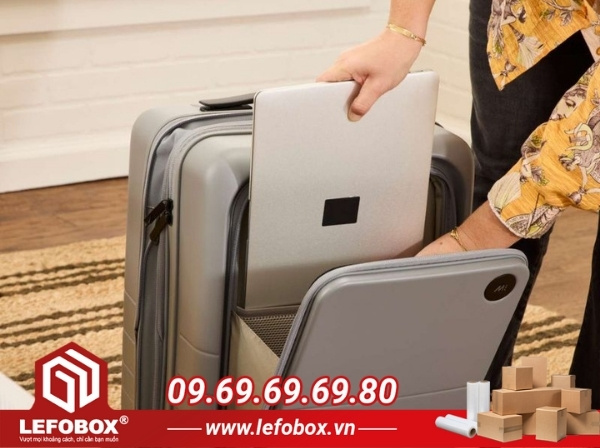 Cách đóng gói đồ điện tử đi máy bay
