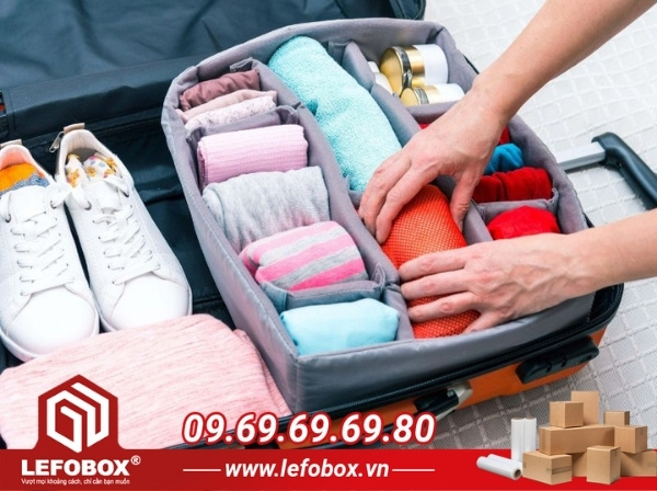 Cách đóng quần áo giày dép, quần áo đi máy bay