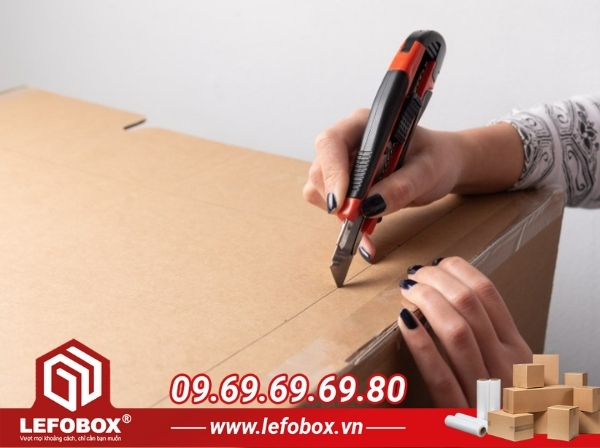 Cách các bộ phận lều bằng thùng carton
