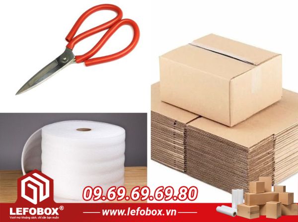 Chuẩn bị nguyên liệu trước khi đóng hàng Shopee