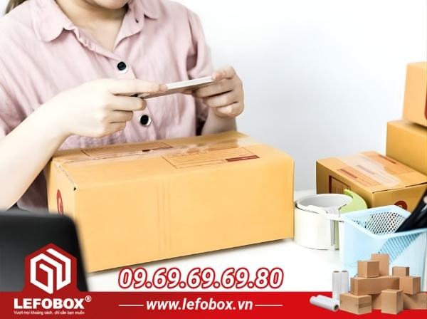 Chụp lại kiện hàng trước khi ship đến cho khách hàng