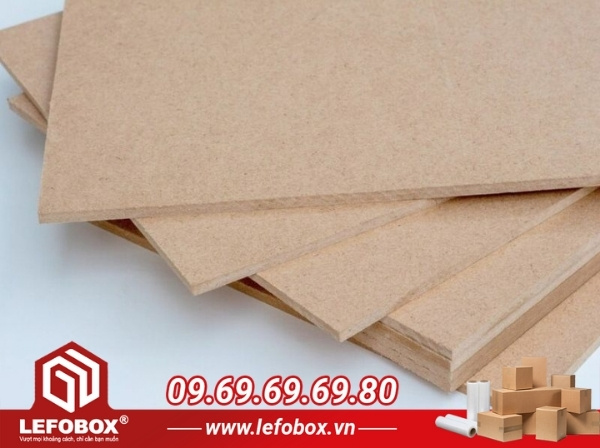 Đặc điểm của giấy carton cứng khổ lớn tại LEFOBOX