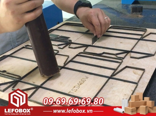 Định nghĩa khuôn bế