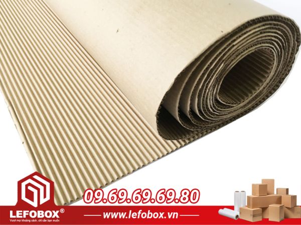 Giấy tấm carton, còn được gọi là bìa carton, là thành phần cơ bản trong sản xuất hộp carton