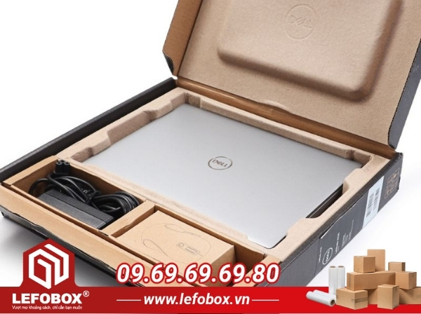 Hộp carton đựng laptop bảo vệ máy khỏi trầy xước