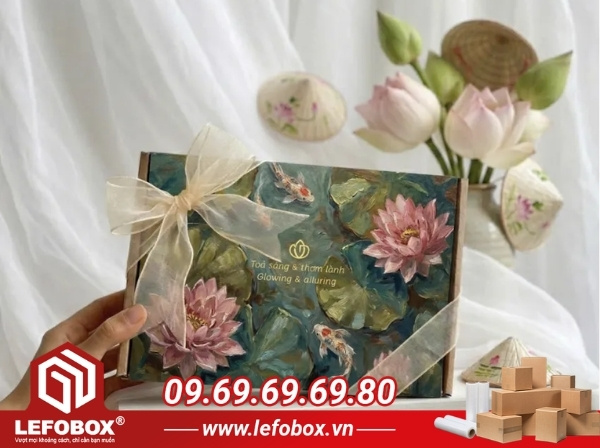 Hộp carton đựng set nước hoa làm quà tặng