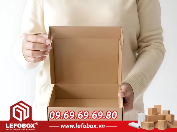 Hộp carton nắp gài dễ đóng mở không cần băng keo