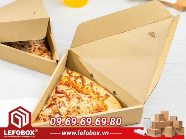Hộp pizza hình tam giác