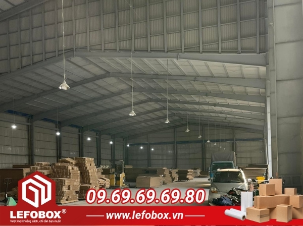 Không gian sản xuất luôn rộng rãi, thoáng mát, đảm bảo tiêu chuẩn