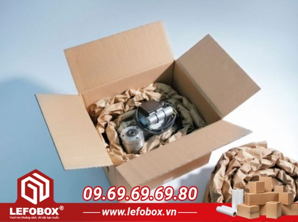 Chú ý đến các phụ kiện đi kèm khi mua thùng carton lớn đựng hàng