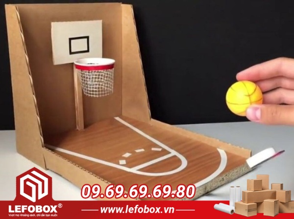 Làm đồ chơi bóng rổ bằng giấy carton