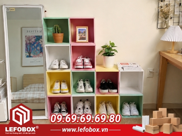 Làm kệ giày dạng ô vuông linh hoạt bằng thùng carton