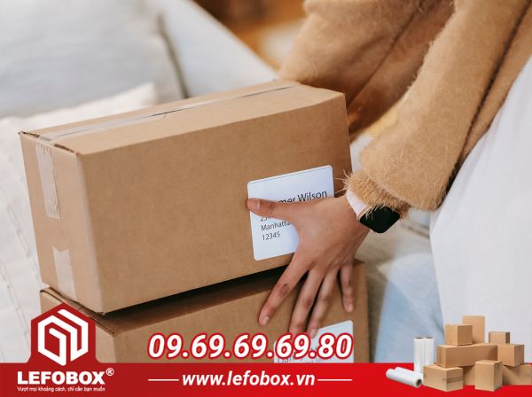 LEFOBOX sẽ miễn phí ship và giao hàng nhanh chóng thùng carton tại Gò Vấp đối với các đơn hàng số lượng lớn