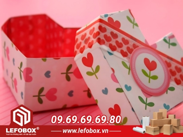 mẫu hộp giấy hình trái tim