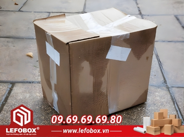 Nhược điểm thùng carton là khả năng chống ẩm kém
