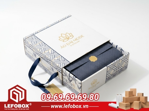 Hộp carton đựng túi xách
