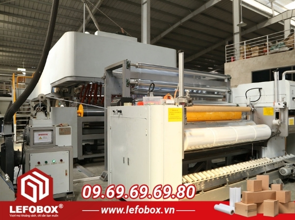 Quy trình sản xuất thùng carton đựng màn hình máy tính