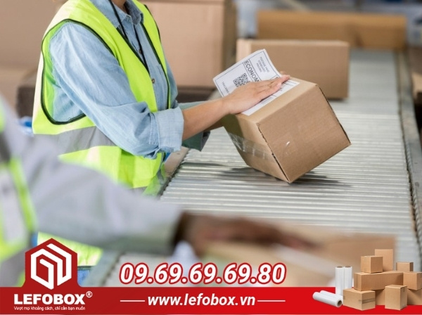 Sắp xếp khu vực đóng gói khoa học