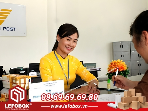 Ship hàng tới điểm nhận