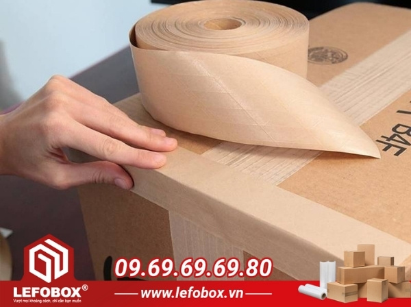 Sử dụng băng dính dán mép hộp giấy