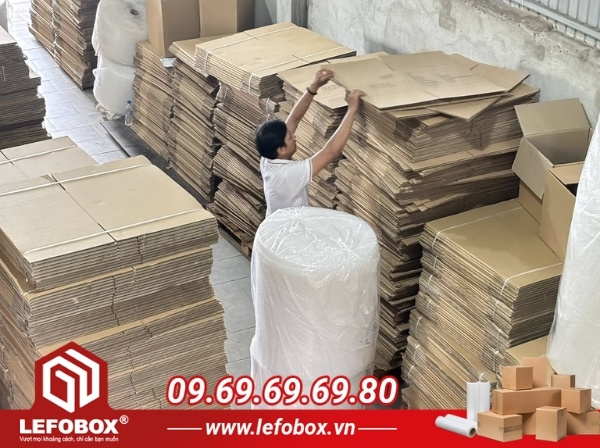 Tại sao nên mua thùng carton 50x50x50 3 lớp tại LefoBox?