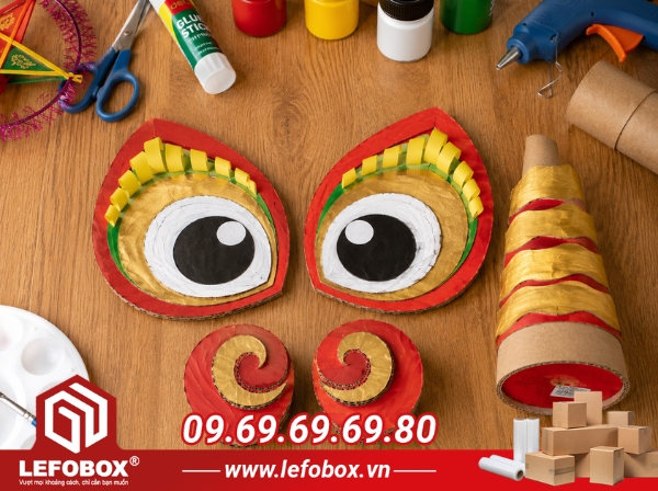 Tạo mắt, mũi và sừng cho đầu lân