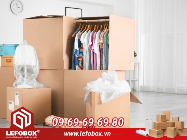Thùng carton chuyển nhà đựng quần áo