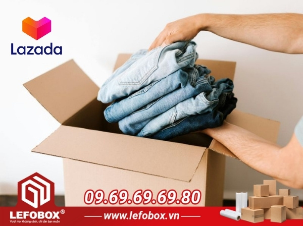 Thùng carton đóng hàng lazada đựng quần áo