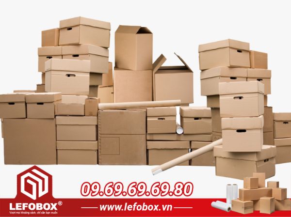 Thùng carton đóng vai trò quan trọng trong đời sống hiện nay, đặc biệt là trong các lĩnh vực sản xuất, kinh doanh và vận chuyển hàng hóa.