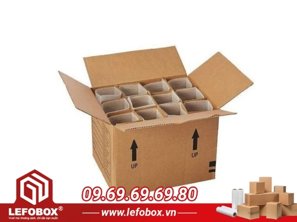 Thùng carton vận chuyển đồ dễ vỡ có vách ngăn