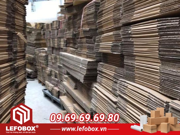 Tại sao nên mua thùng carton 40x35x35 3 lớp tại LefoBox?